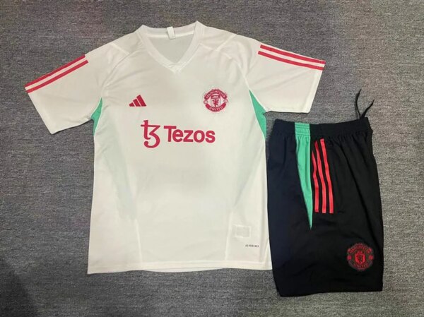 23-24 Manchester United Training Short Sleeve Suit - Image 2