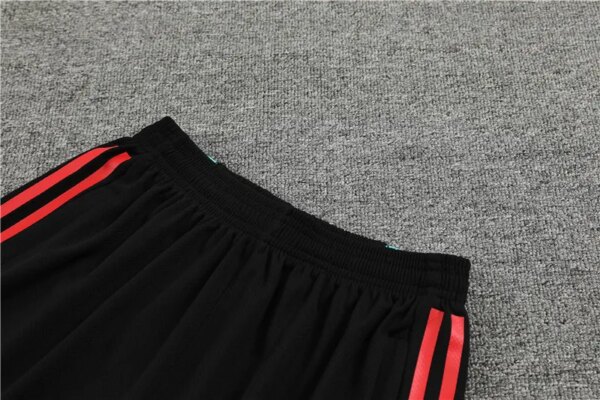 23-24 Manchester United Training Short Sleeve Suit - Image 5