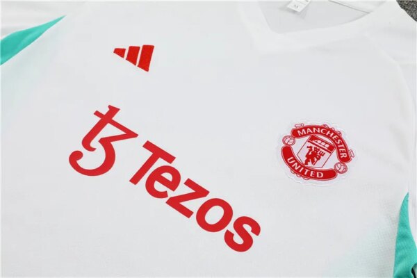 23-24 Manchester United Training Short Sleeve Suit - Image 11