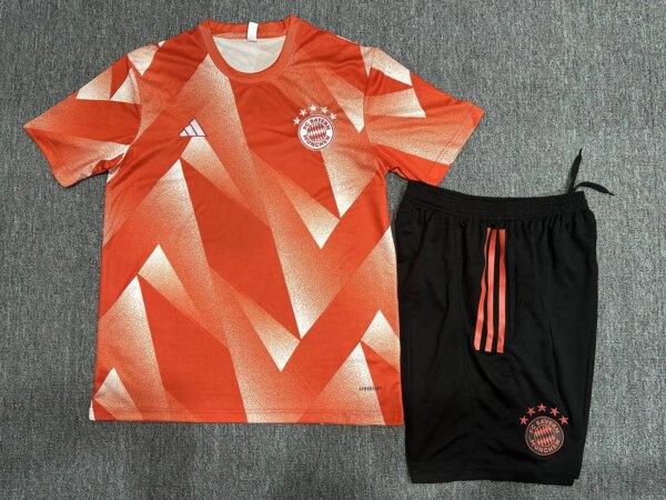 23-24 Bayern Munich Camouflage Training Short Sleeve Suit - Image 2