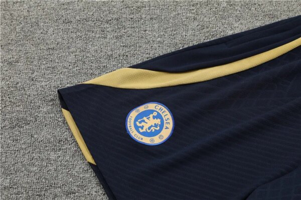 23-24 Chelsea Camouflage Training Short Sleeve Suit - Image 7