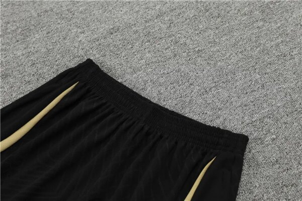 23-24 Chelsea Training Short Sleeve Suit - Image 8
