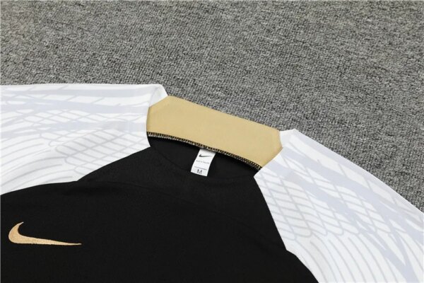 23-24 Chelsea Training Short Sleeve Suit - Image 3