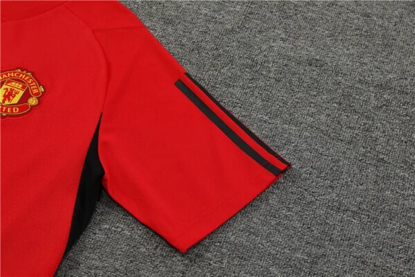 23-24 Manchester United Red Training Short Sleeve Suit - Image 6