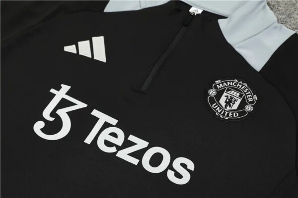 24-25 Manchester United Black Training Suit - Image 2