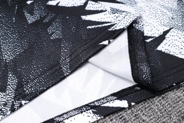 23-24 Juventus Black Training Vest Suit - Image 3