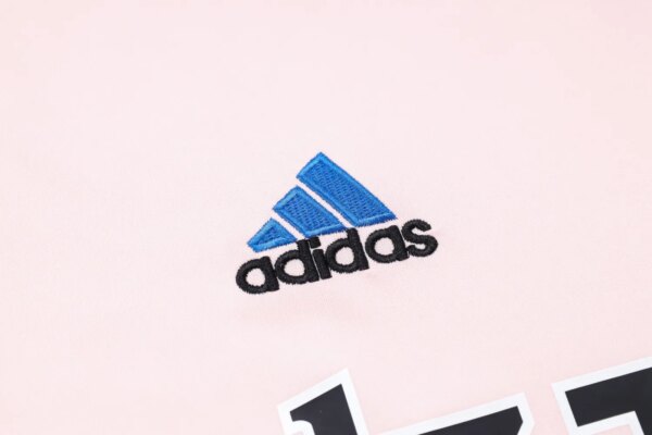 23-24 Manchester United Pink Training Vest Suit - Image 2
