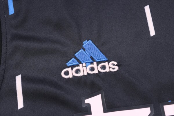 23-24 Manchester United Black Training Vest Suit - Image 2