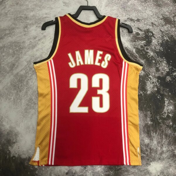 M&N 03-04 Cleveland Cavaliers  SW Red 23# JAMES - Image 3