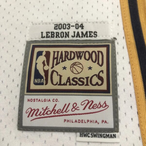 M&N 03-04 Cleveland Cavaliers  SW 23# JAMES - Image 3