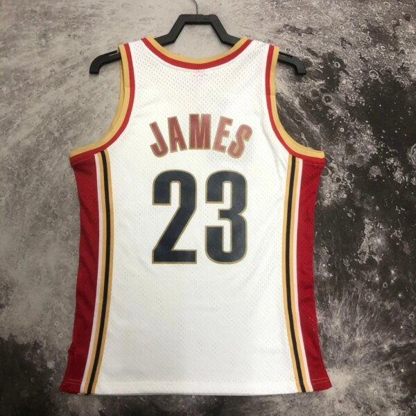 M&N 03-04 Cleveland Cavaliers  SW 23# JAMES - Image 5