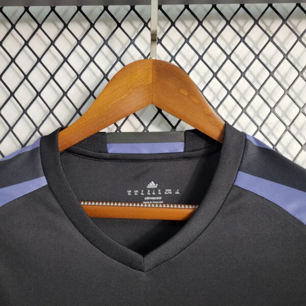 16-17 Real Madrid Third Long Sleeve Retro Jersey - Image 2