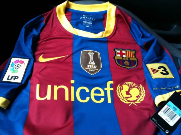 10-11 Barcelona Home Retro Jersey - Image 6