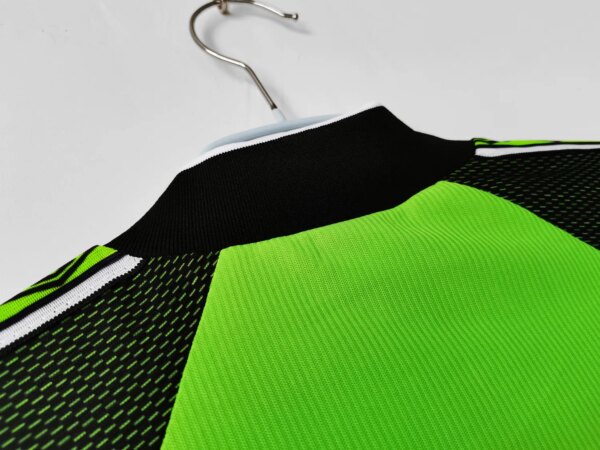 98-99 Manchester United Goal Keeper Green Long Sleeve Retro Jersey - Image 2