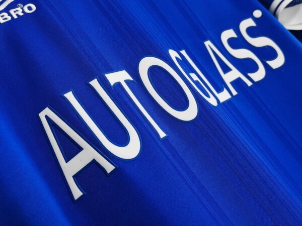 99-01 Chelsea Home Retro Jersey - Image 2