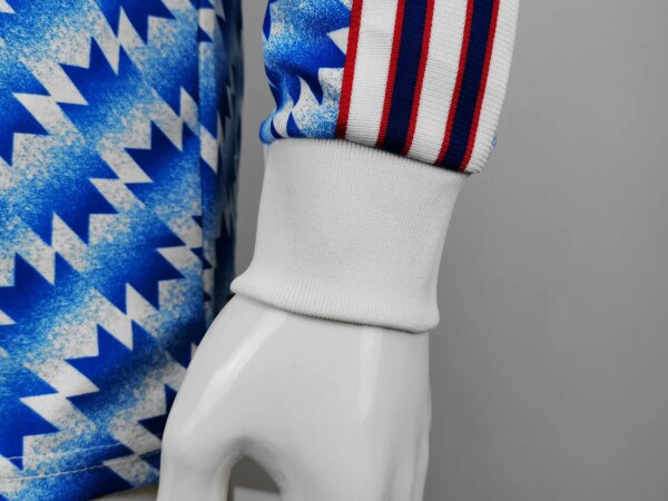 90-92  Manchester United Blue  Long Sleeve Retro Jersey - Image 2