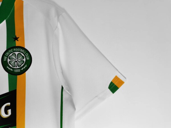 06-07 Celtic Third White Retro Jersey - Image 3