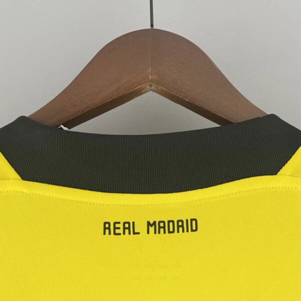 11-12 Real Madrid Yellow Goal Keeper Retro Jersey - Image 2