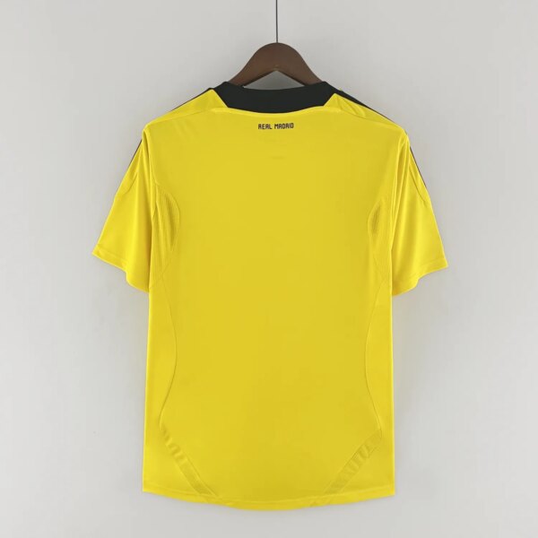 11-12 Real Madrid Yellow Goal Keeper Retro Jersey - Image 3