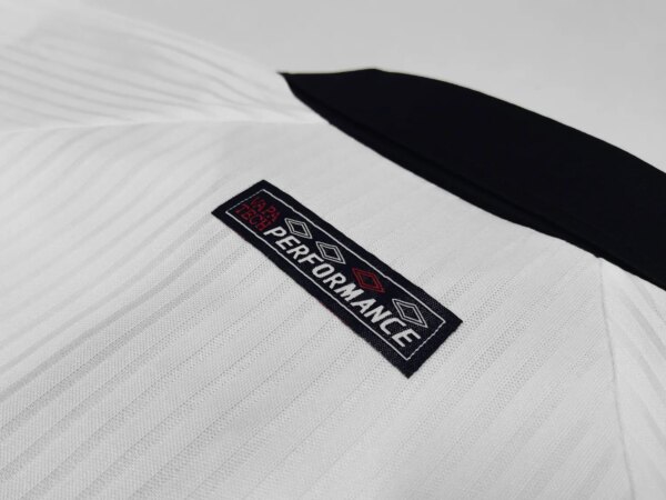Retro 1998 England Home White Kid Kit - Image 3