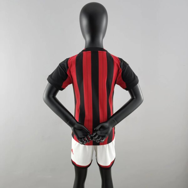 Retro 13-14 AC Milan home Kid Kit - Image 2