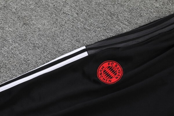 Bayern Munich POLO kit red Short Sleeve Suit - Image 3