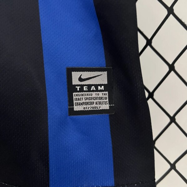 Retro 09-10 Inter Milan Home Kids Kit - Image 2