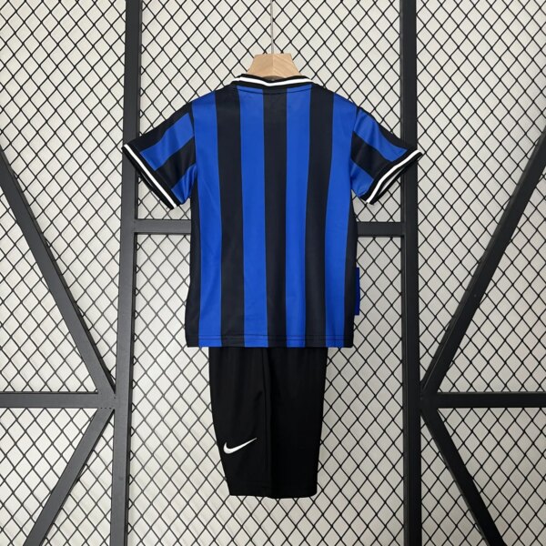 Retro 09-10 Inter Milan Home Kids Kit - Image 4