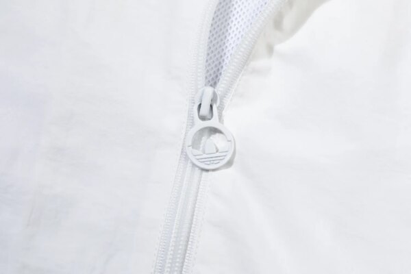 24-25 Real Madrid Retro Windbreaker Suit - Image 10