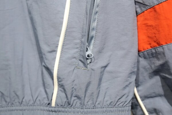 24-25 Liverpool Retro Windbreaker Suit - Image 3