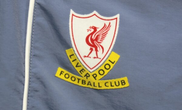 24-25 Liverpool Retro Windbreaker Suit - Image 9