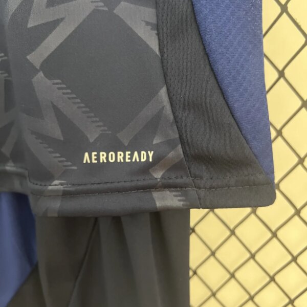 24-25 Manchester United Away Kid Kit - Image 3