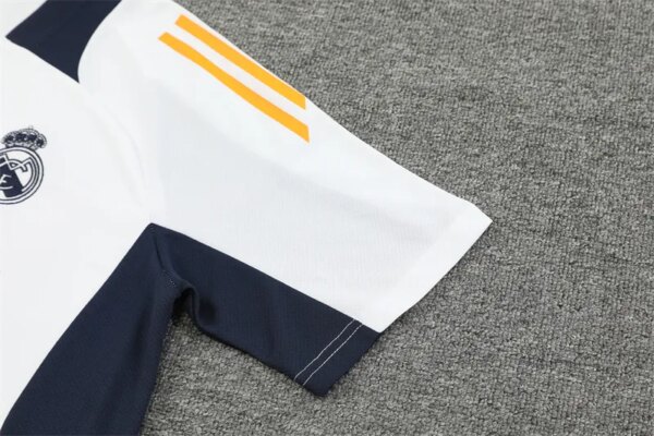 24-25 Real Madrid White Short Sleeve Training Suit - Image 3