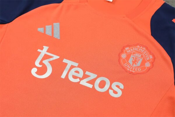 24-25 Manchester United Orange Short Sleeve Training Suit - Image 3