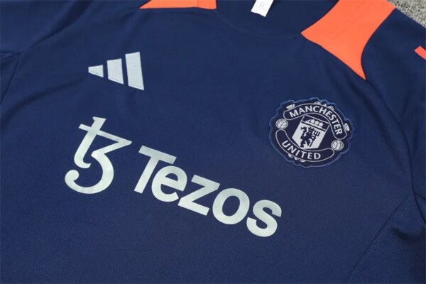 24-25 Manchester United Blue Short Sleeve Training Suit - Image 2