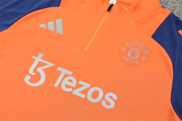 24-25 Manchester United Orange Training Suit - Image 2