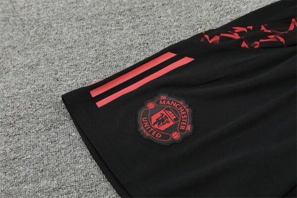 24-25 Manchester United Red Short Sleeve Training Suit - Image 5