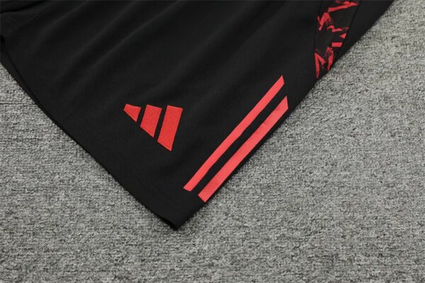 24-25 Manchester United Red Short Sleeve Training Suit - Image 6