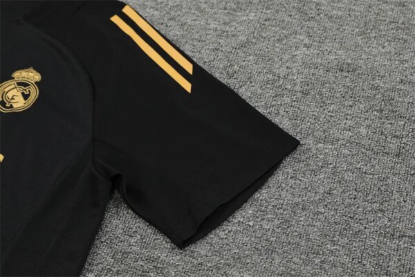 24-25 Real Madrid Black Gold Short Sleeve Training Suit - Image 3