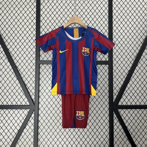 Retro 05-06 Barcelona Home Kids Kit