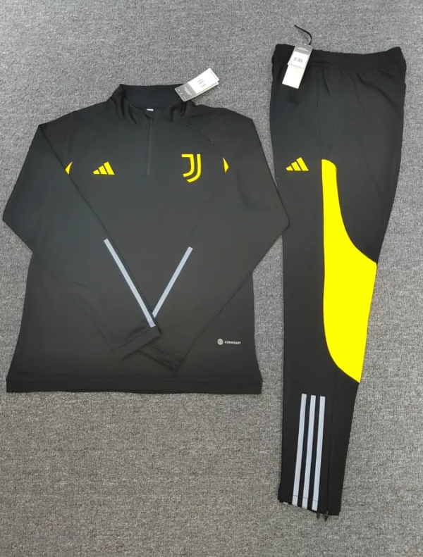 23-24 Juventus Training Suit - Image 2