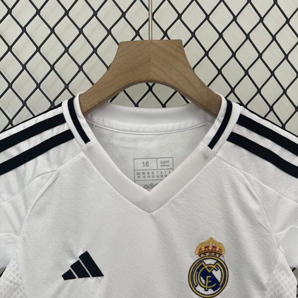 24-25 Real Madrid Home Kid Kit - Image 2