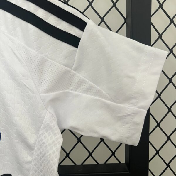 24-25 Real Madrid Home Kid Kit - Image 3