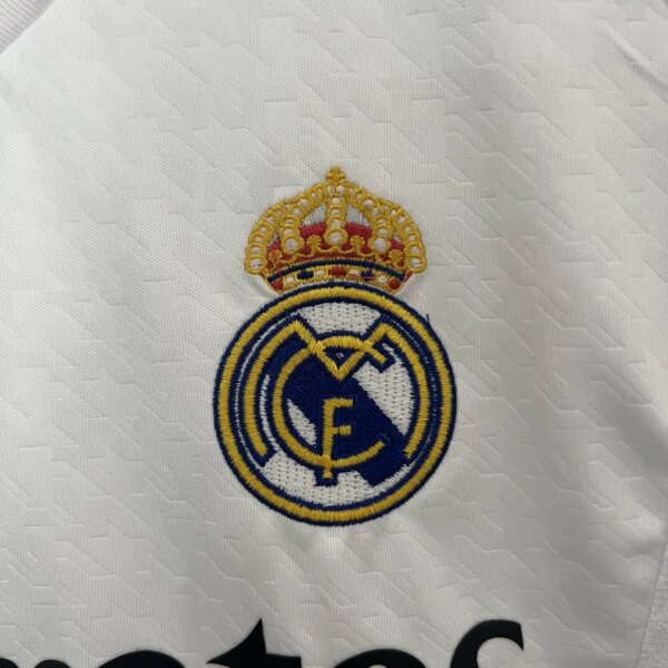 24-25 Real Madrid Home Kid Kit - Image 4