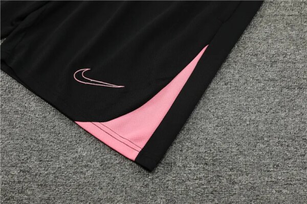 24-25 PSG Black and Pink Short Sleeve Training Suit - Image 6