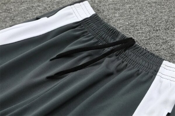 24-25 Manchester United Grey Player Version Training Suit - Image 10