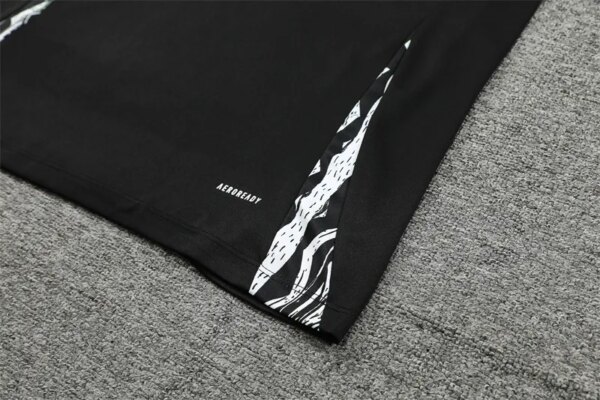 24-25 Arsenal Black Training Suit - Image 4