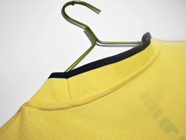 2002 Scotland Away Retro Jersey - Image 6