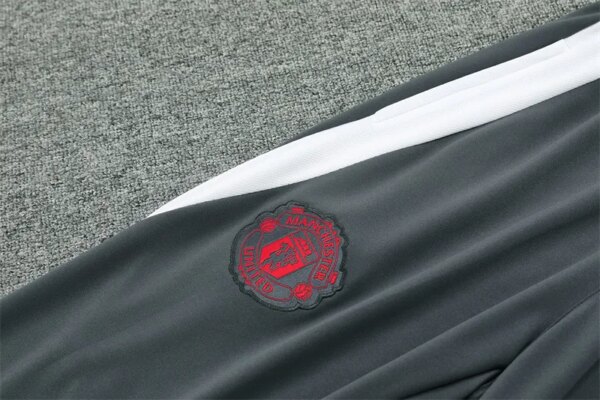 24-25 Manchester United Grey Training Suit - Image 9