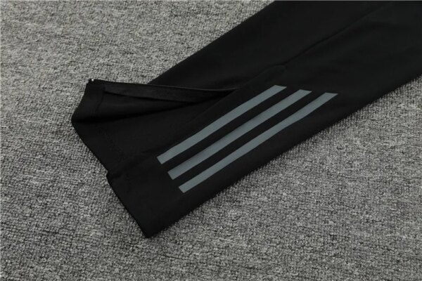 2024 Italy Black Training Suit - Image 9